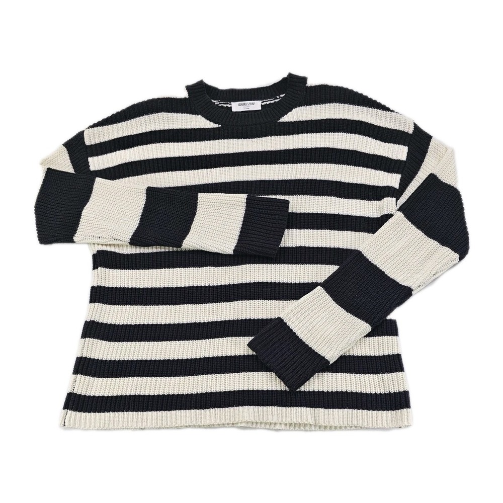 Double Zero Women's Sweater Spicy Small Black White Stripe Contrast Sleeves Cozy